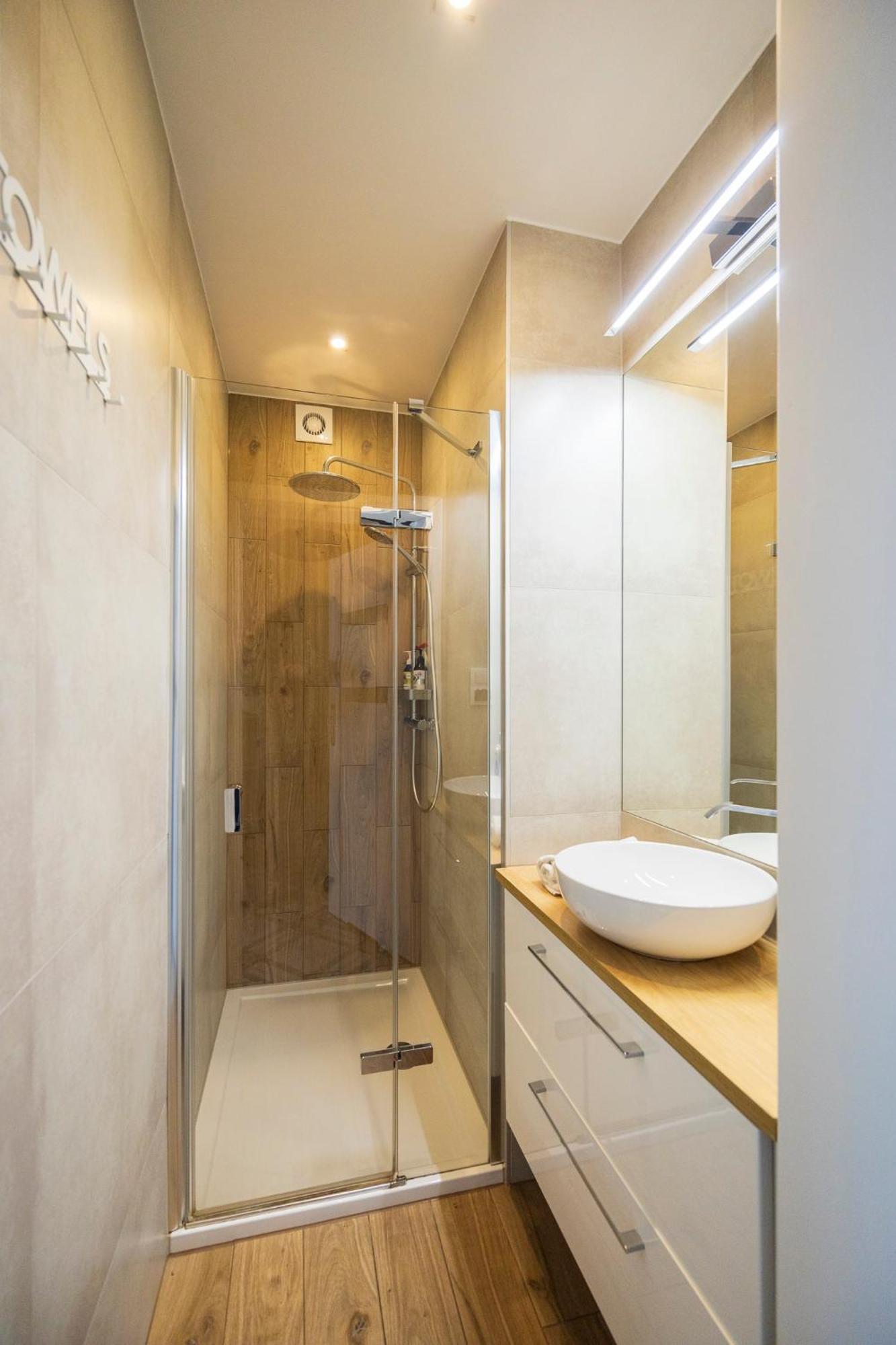 Reymonta 15 Surfingbird Апартаменти *